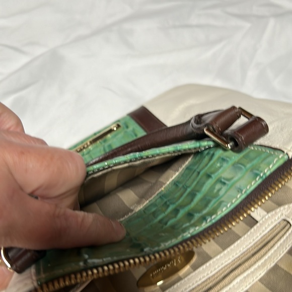 Brahmin handbag. Has some marks and signs of use. - Picture 3 of 10